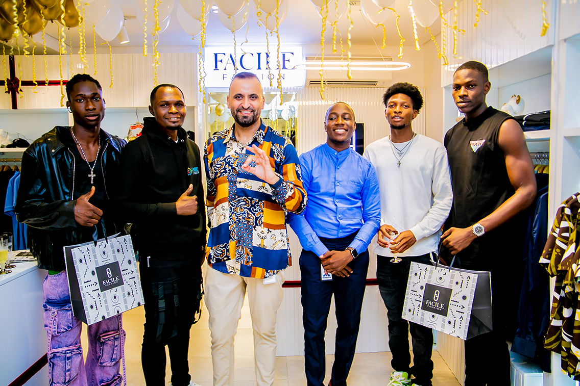 opening of Facile Fashion